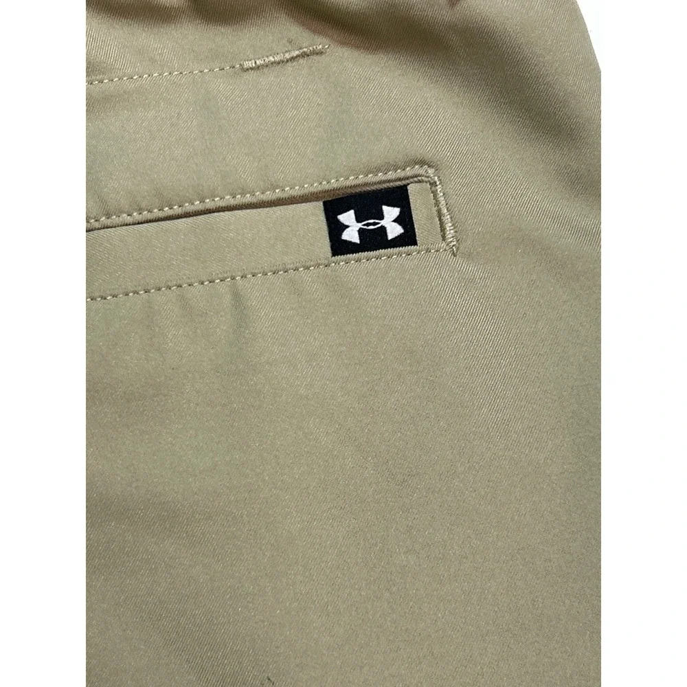 Under Armour YXL Boys Golf Shorts Khaki Performance Flat‎ Front - Picture 7 of 8